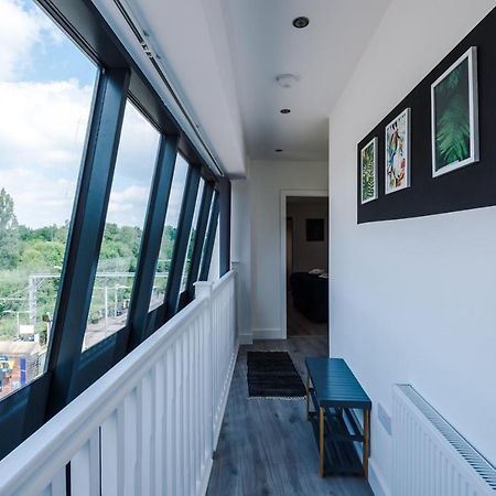 Rest&Recharge at The Station Apartments Manchester Exterior foto