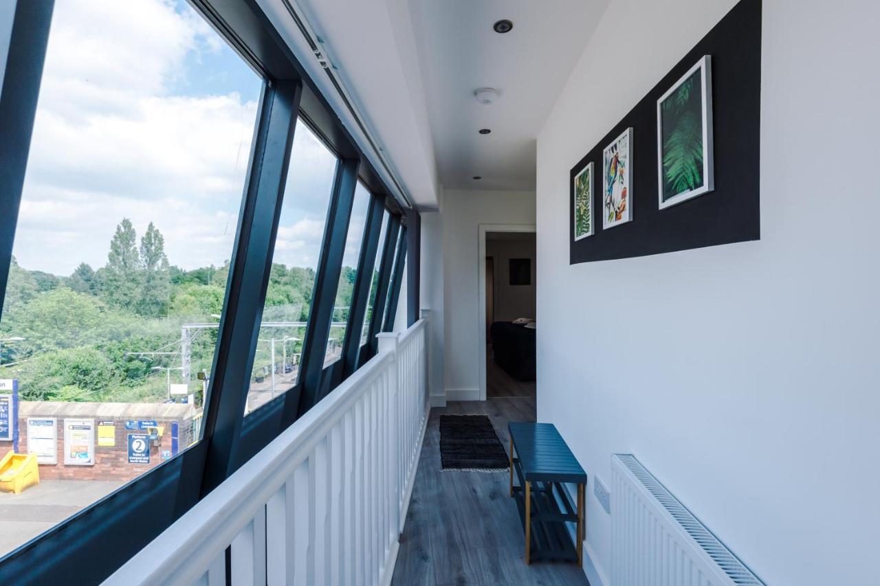 Rest&Recharge at The Station Apartments Manchester Exterior foto