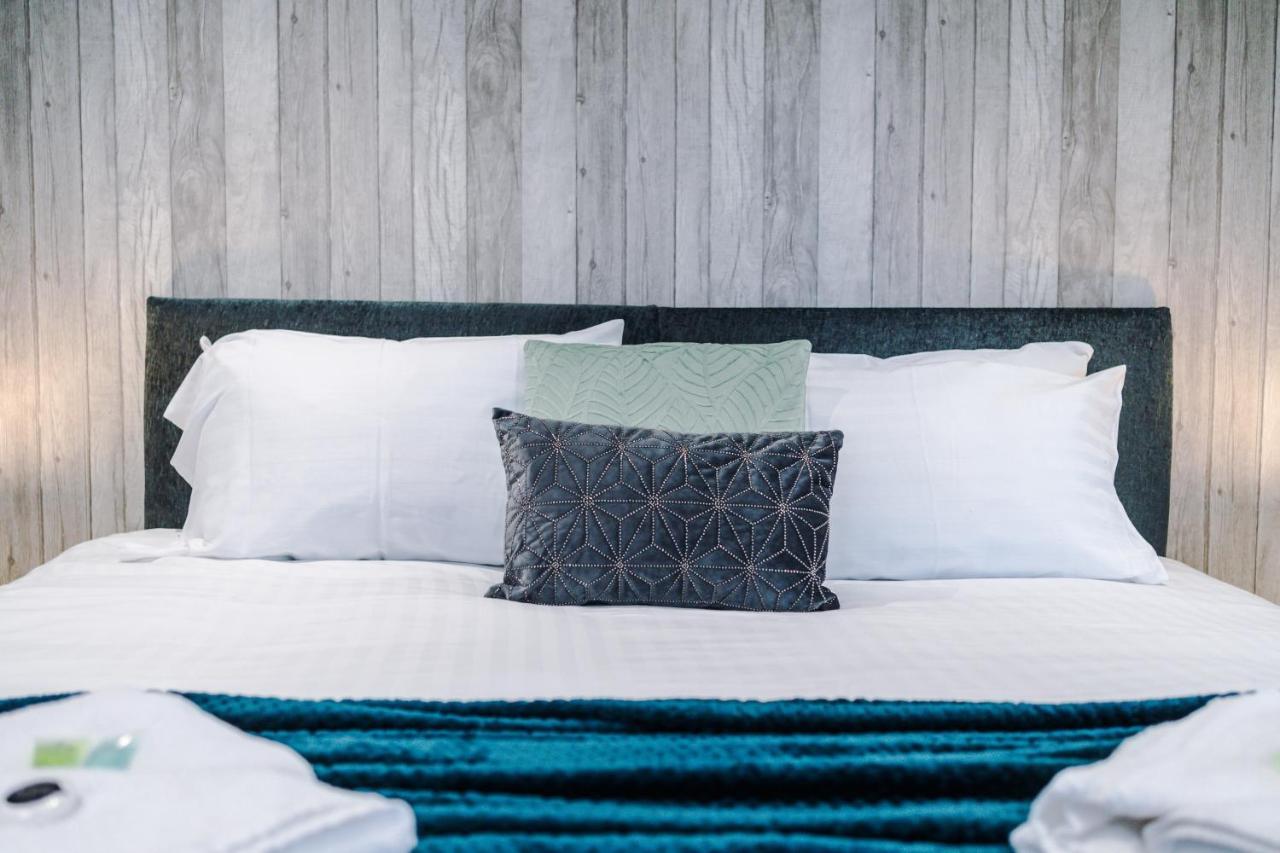 Rest&Recharge at The Station Apartments Manchester Exterior foto